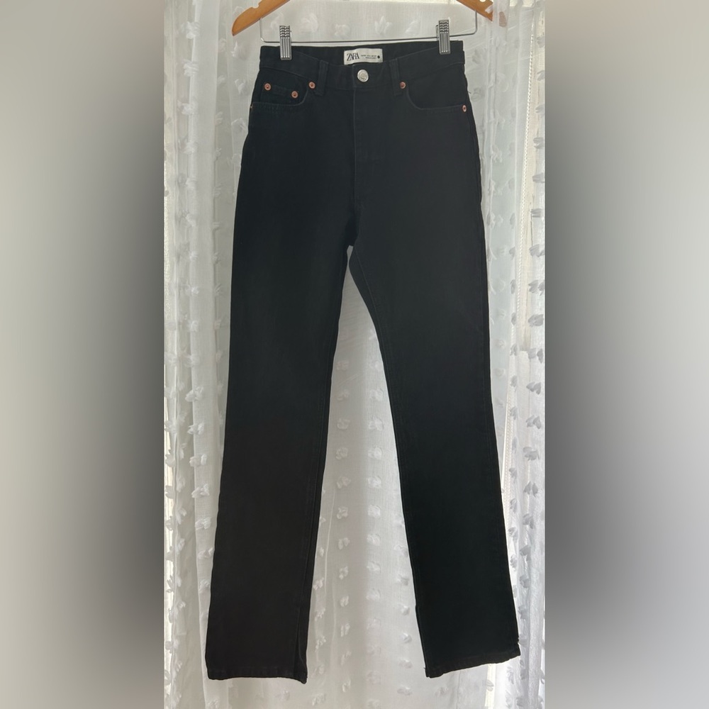 ZARA Black Jeans w/Slits_women’s size 2